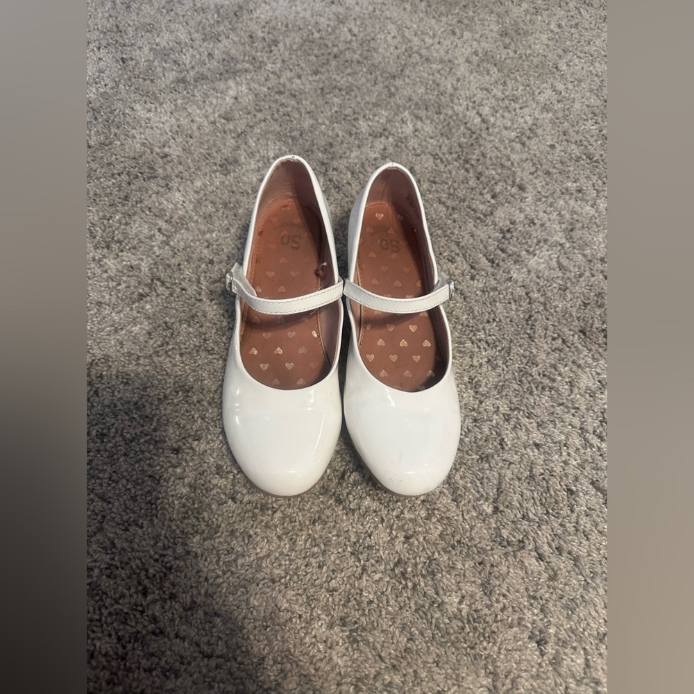 SO Girls Size 4 Dress Shoes
